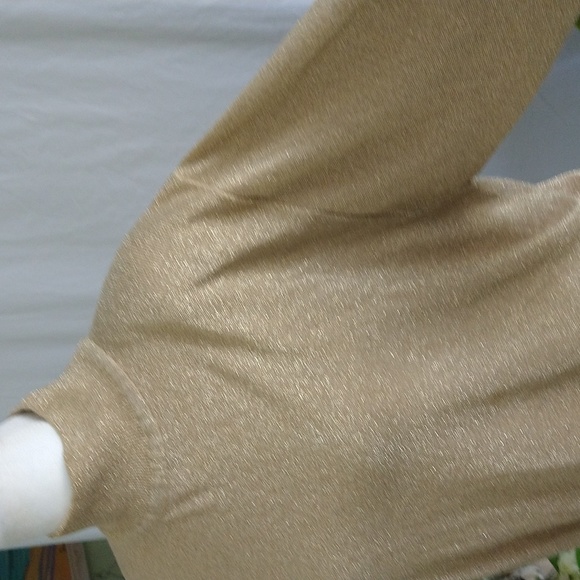 women's turtle neck shirt - Picture 9 of 12